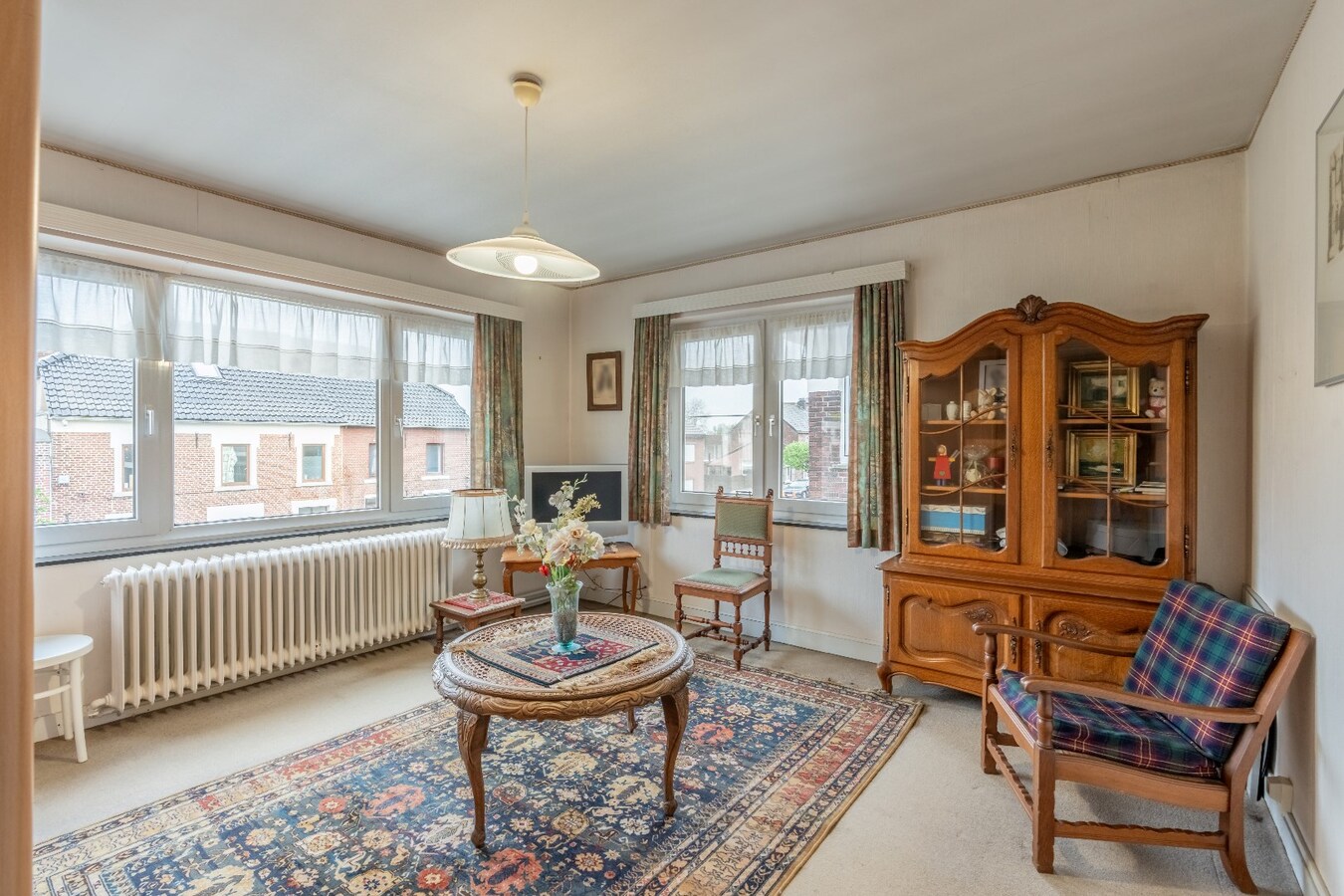 Ruime woning met tuin, garage en 3 slaapkamers. 