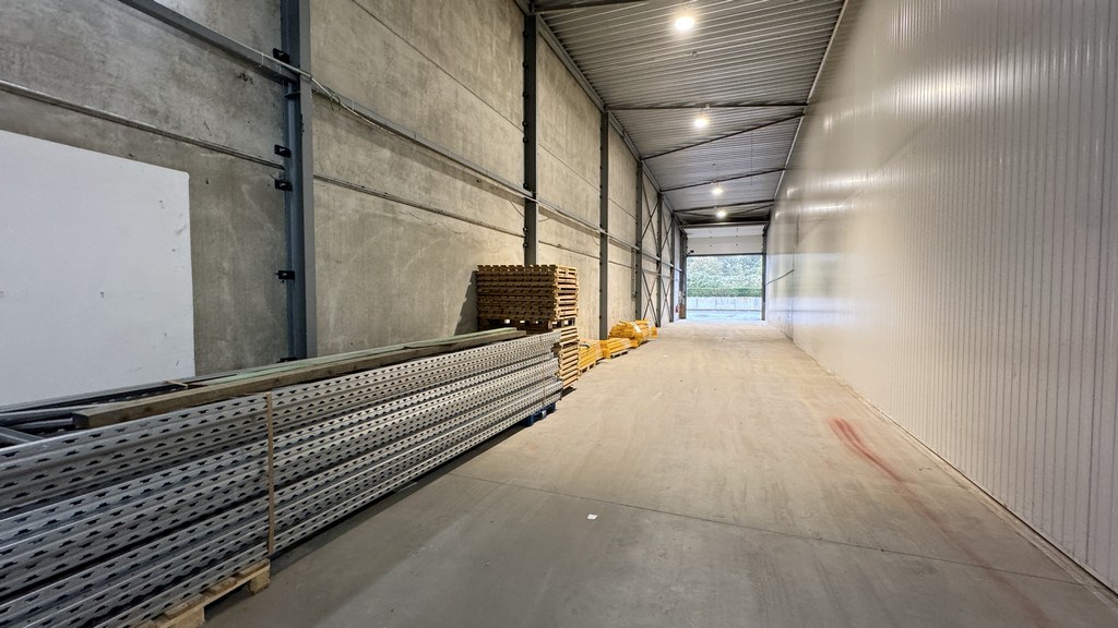 Opslagruimte te huur vlakbij R4 te Evergem