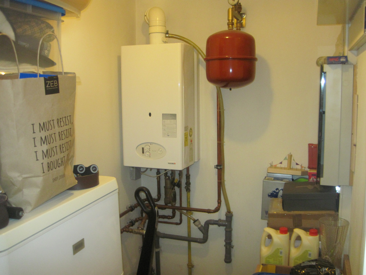 Gelijkvloers appartement. Aangenaam wonen ! 