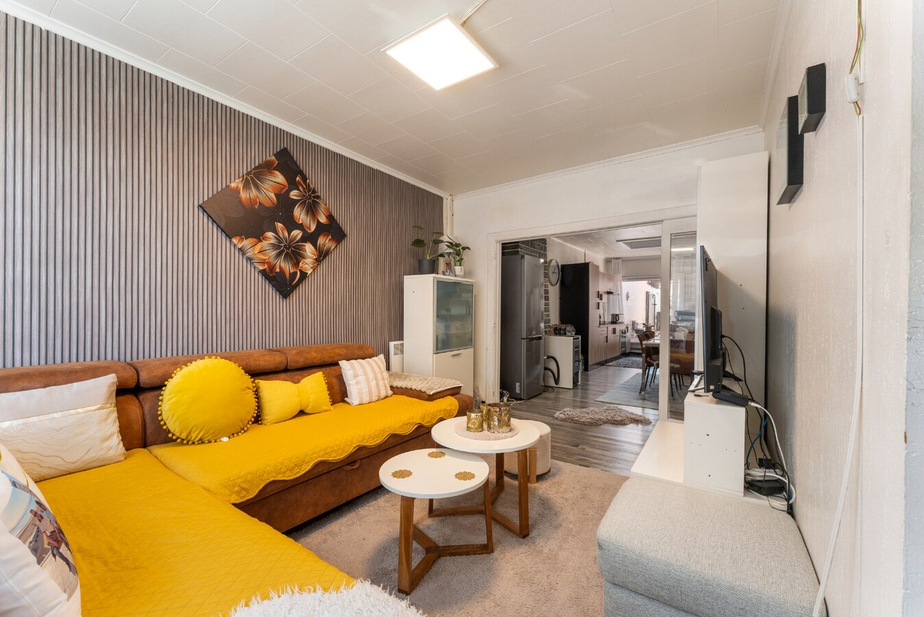 Centrale rijwoning met drie slaapkamers en terras in hartje Roeselare 