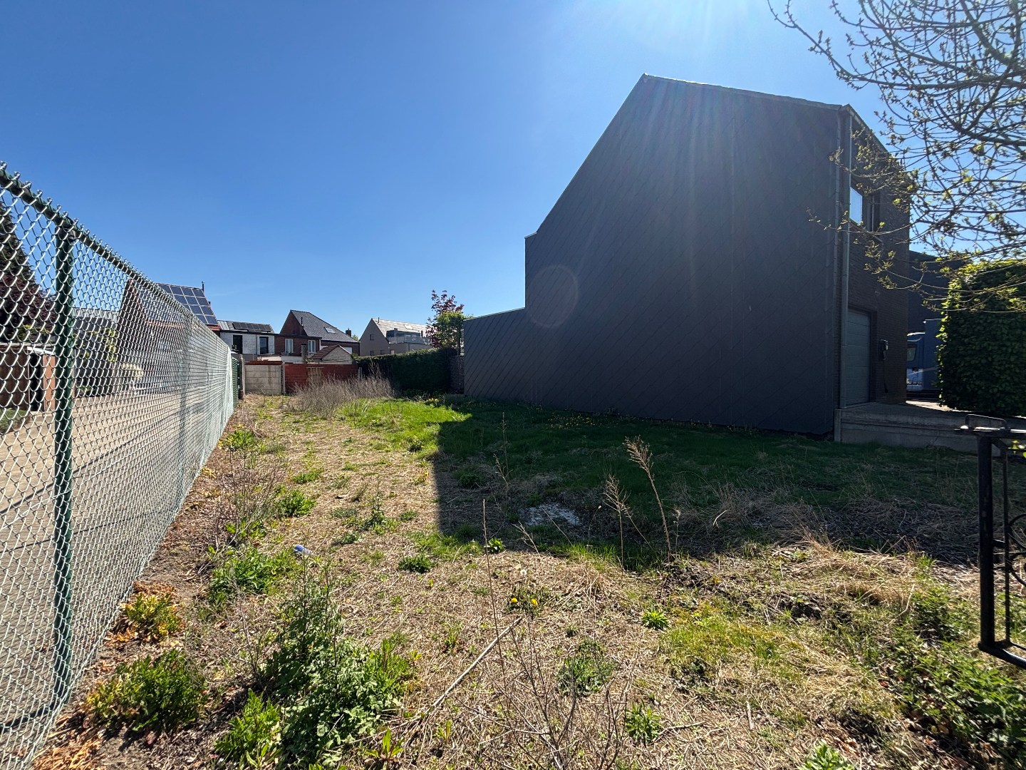 Bouwgrond van 307 m² voor halfopen bebouwing in centrum Mol 