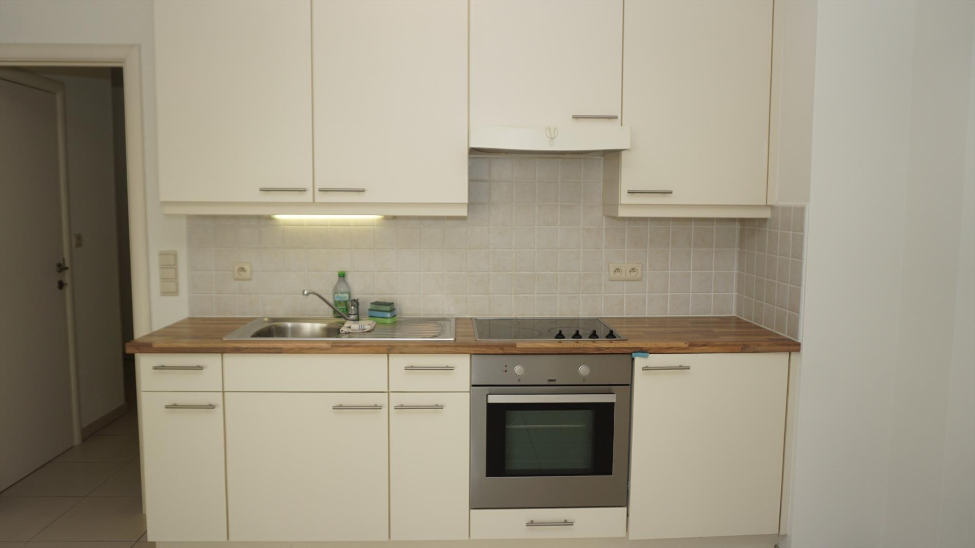 APPARTEMENT MET 1 SLAAPKAMER BIJ PETIT-PARIS 