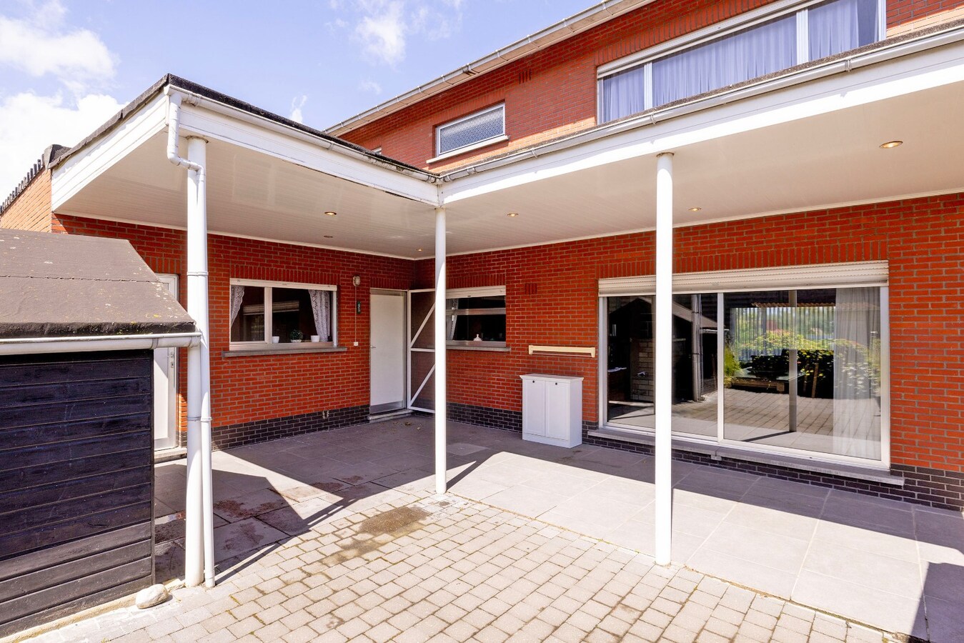 Ruime gezinswoning met 4 slpks op 568 m² 