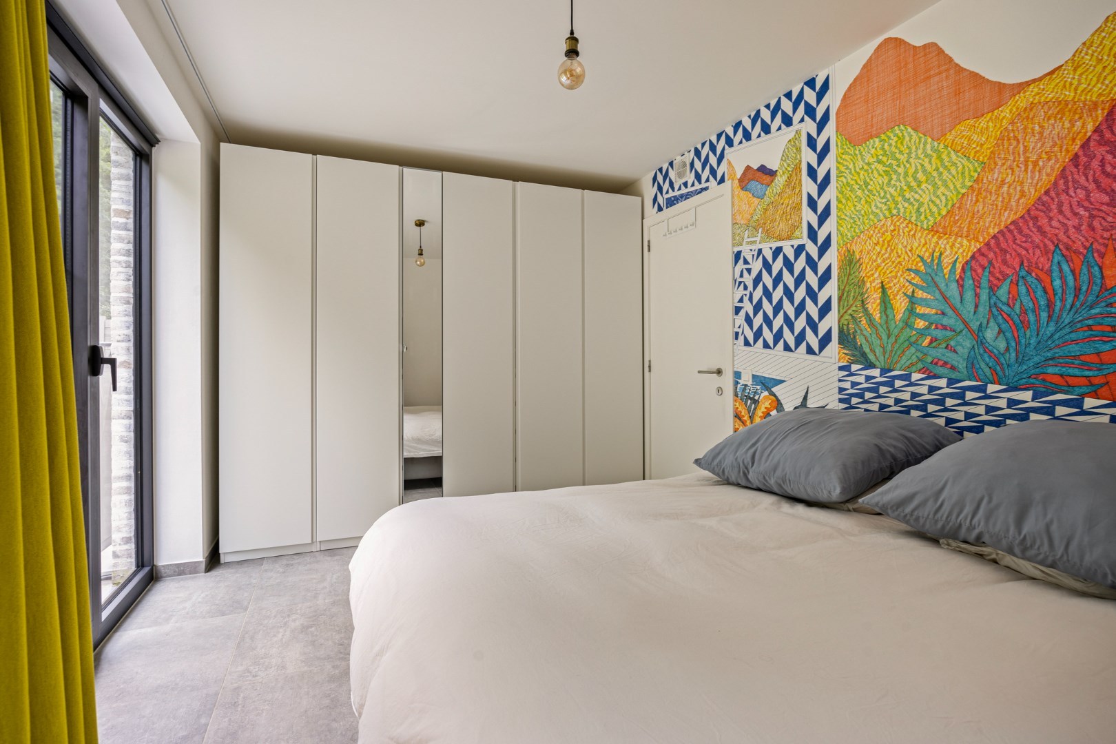 Ruim appartement met 2 slaapkamers en tuin + autostaanplaats vlakbij autostrade - EPC 68 kWh/m² 