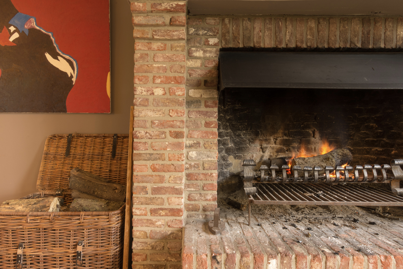 Idyllisch gelegen hoeve-villa met schuur 