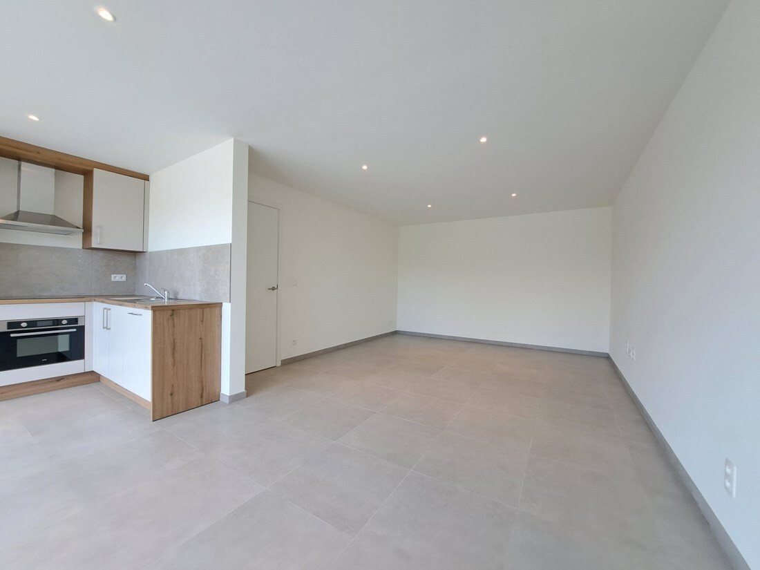 Modern ruim energiezuinig duplex appartement te Dilsen-Stokkem 