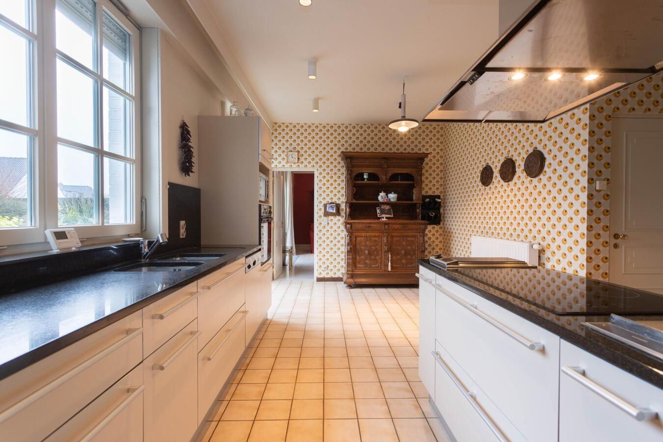 Riante villa aan de rand van het centrum van Ieper 