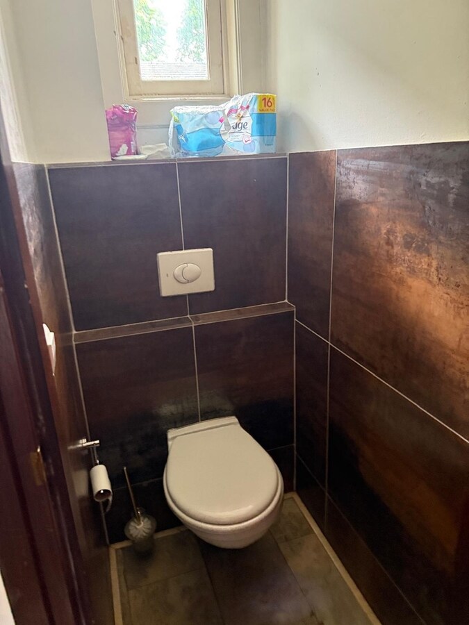 DIT BETREFT EEN WONING MET BIEDEN VANAF PRIJS  € 350.000 K.K. 