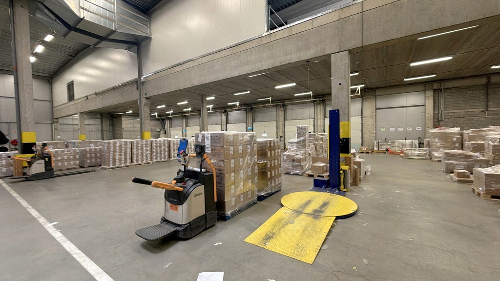 Magazijnen en kantoren te huur in industriezone van Londerzeel