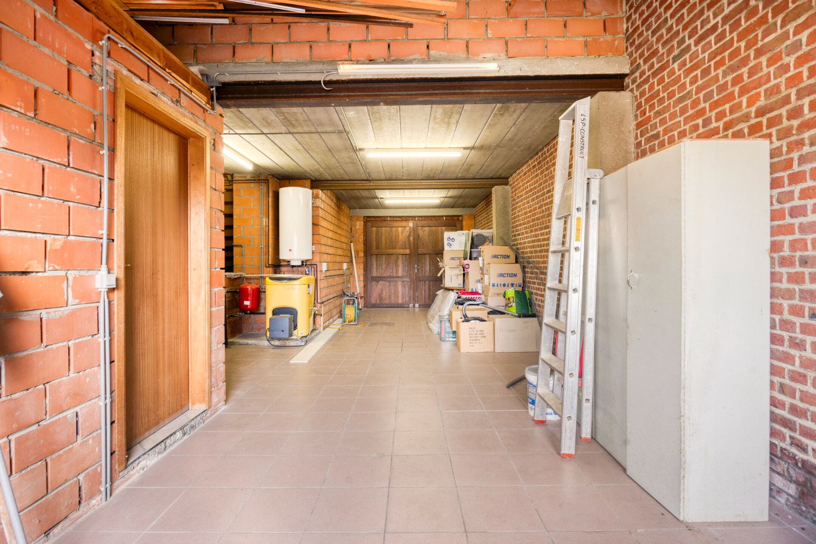 Ruime woning met ruime tuin en garage op een perceel van 802m² in Holsbeek – EPC 280 kWh/m² - bewoonbare opp. 243 m² 