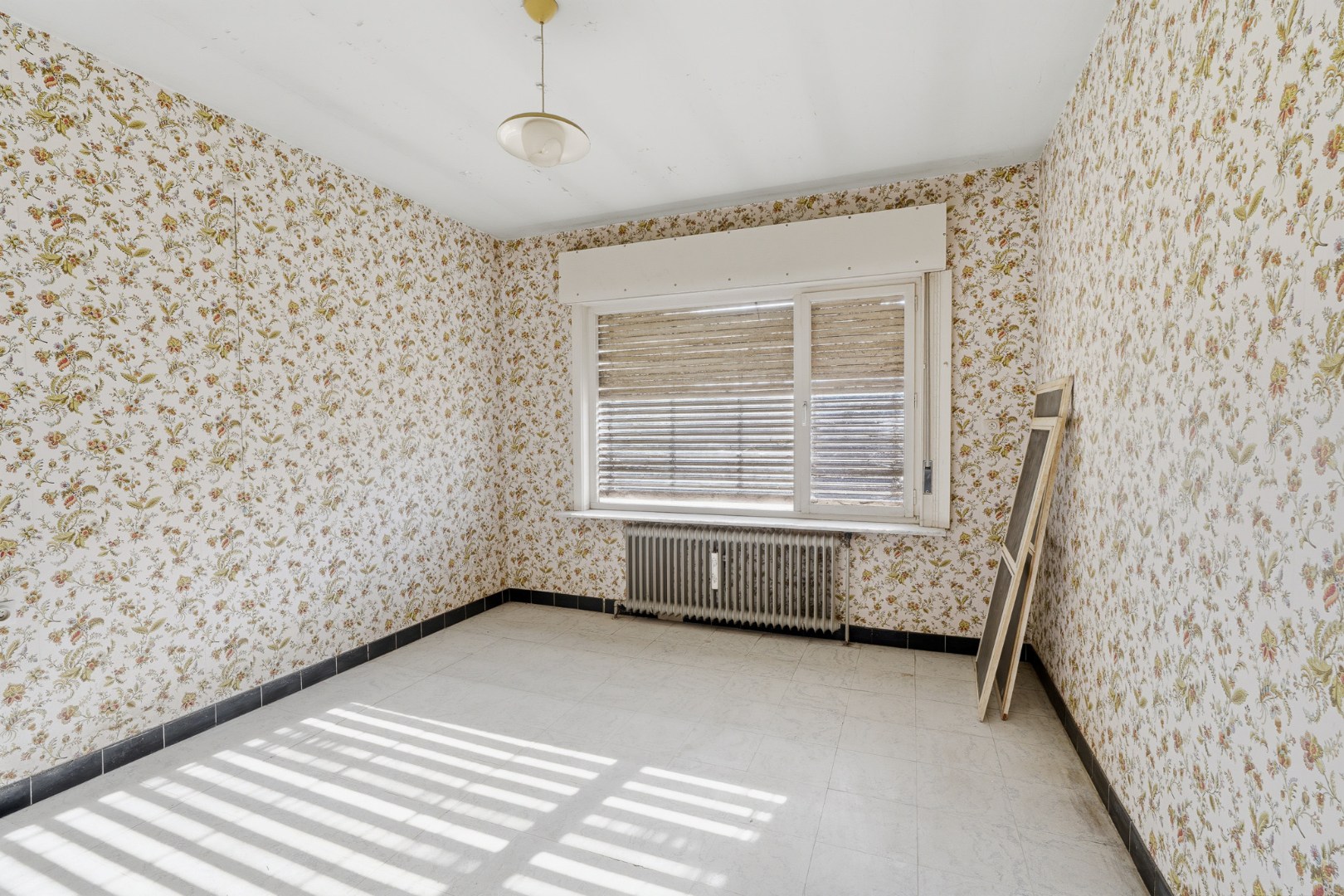 Hoeve "De Roeste Scheure" op een perceel van ca. 12.762 m² te Zedelgem 