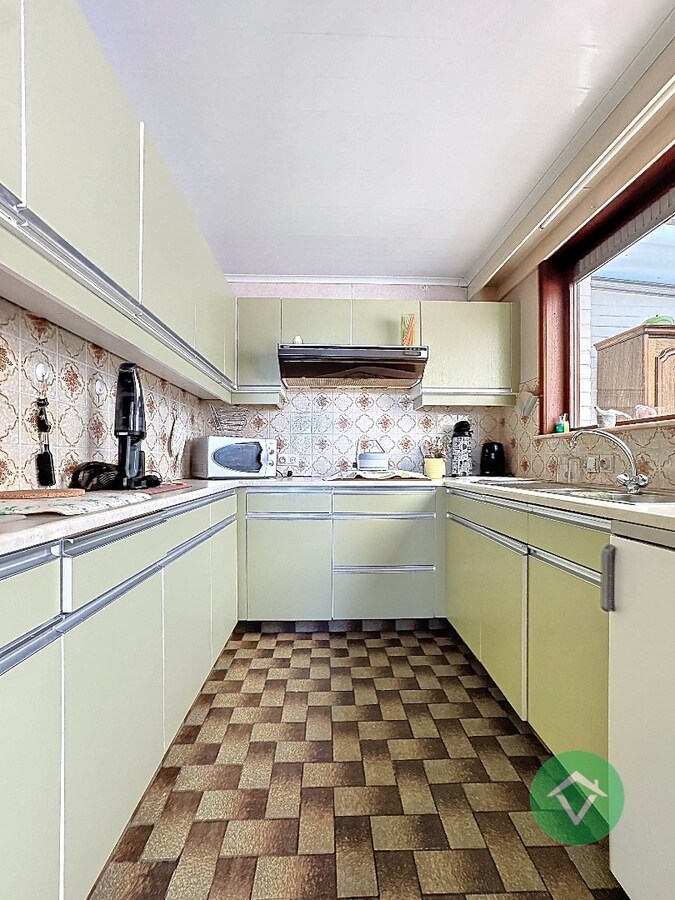 Woning met 3 slaapkamers en garage te Eernegem 