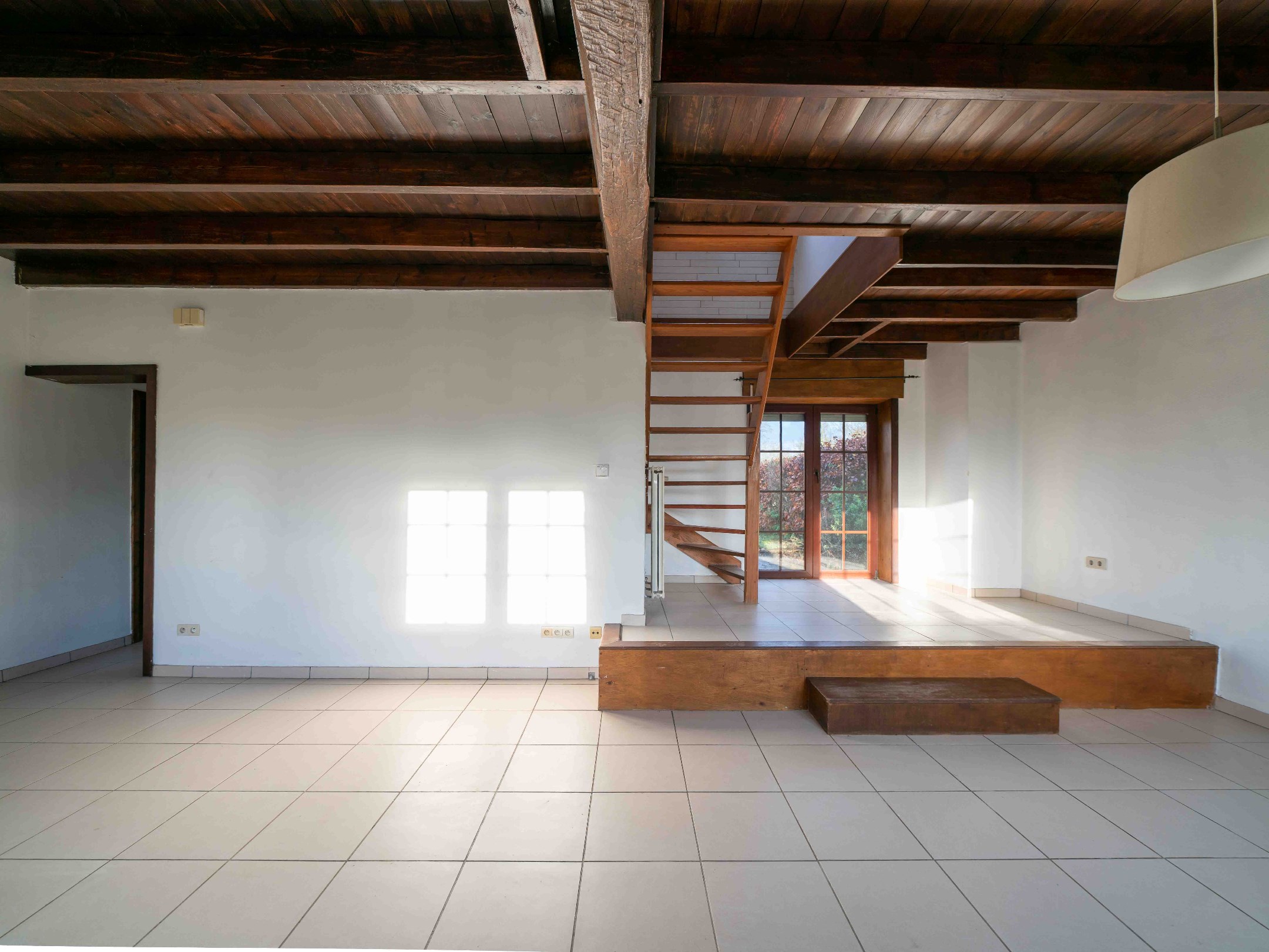 Woning met 2 kamers en veel potentieel op AAA-locatie 