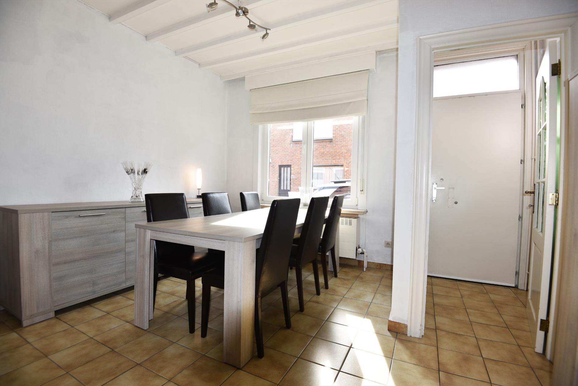 Gezinswoning met 2 slpks (mogelijkheid 3), garage en tuin nabij centrum Maldegem 