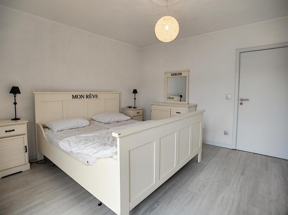 Magnifiek woonappartement met zonneterras, 3 ruime slpk en 2 badk - Heist 