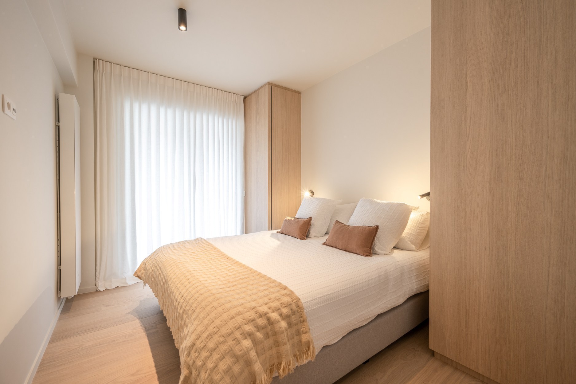 Magnifique appartement rénové de 3 chambres à coucher près de l'avenue Lippens à Knokke. Disposition : 
