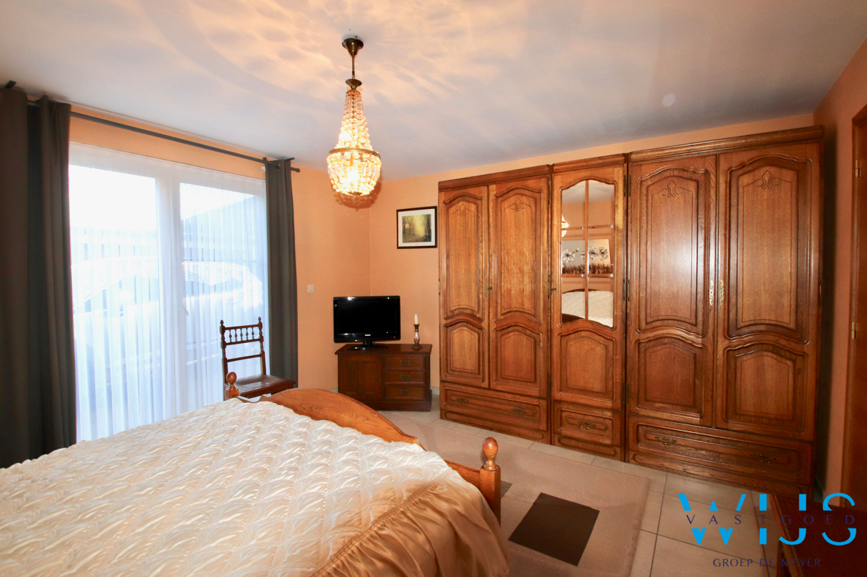 Prachtig gelijkvloers 2 slaapkamerappartement van 119m² te ERTVELDE ! 