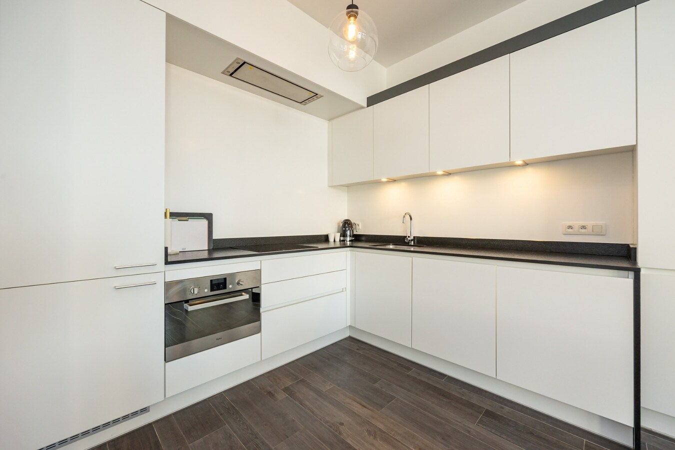 Modern appt met 2 slpk en ruim terras nabij 't Eilandje! 