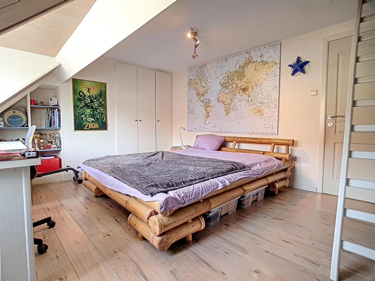 Aangename, volledig gerenoveerde en ruime gezinswoning - Zeebrugge 