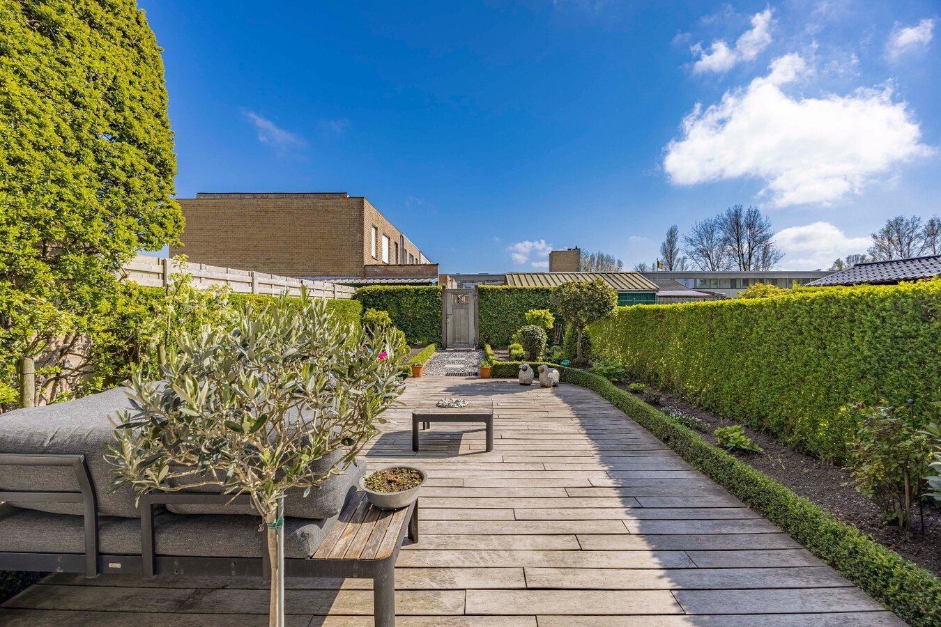 Knappe woning met weidse zichten, vlakbij het strand 