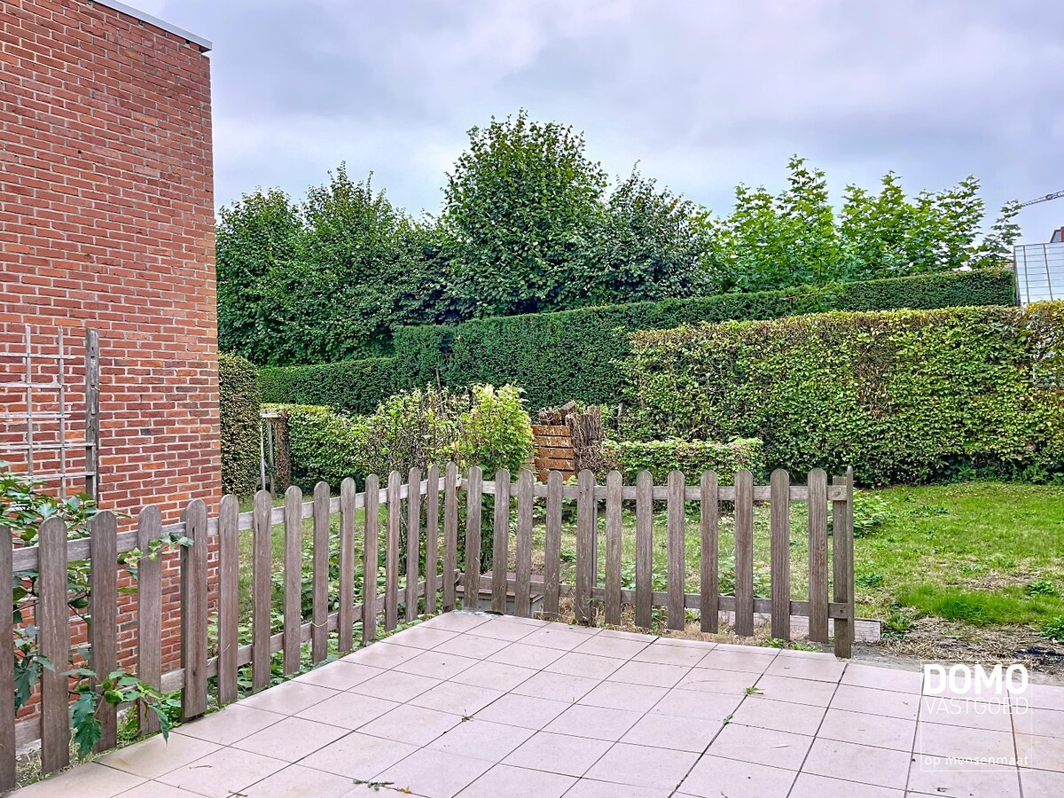 RUIME WONING MET KANTOORRUIMTE/PRAKTIJKRUIMTE 