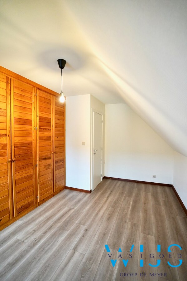 Landelijk gelegen woonhuis op 902m² te ERTVELDE ! 