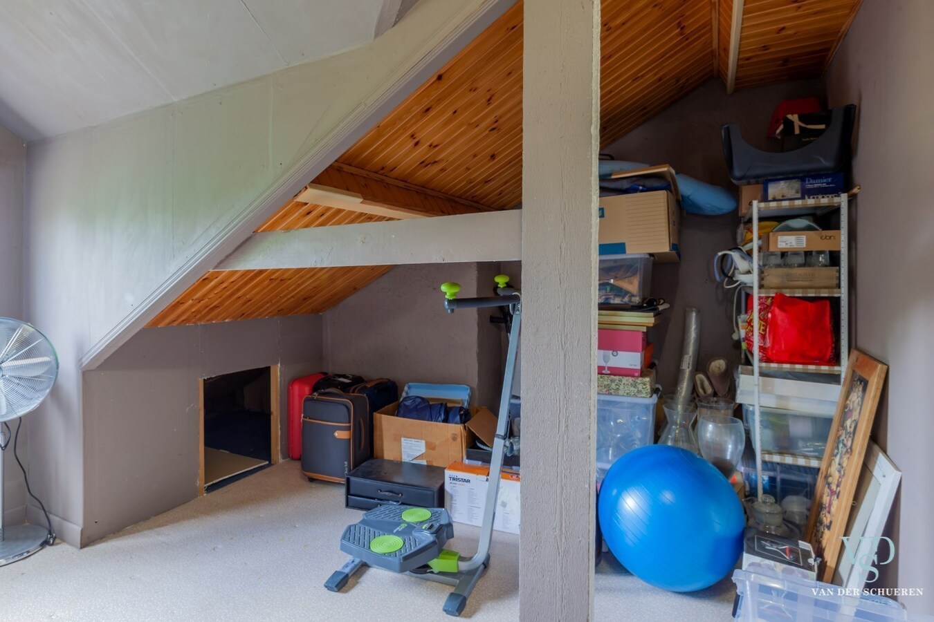 Landelijk wonen  (op gelijkvloers). 