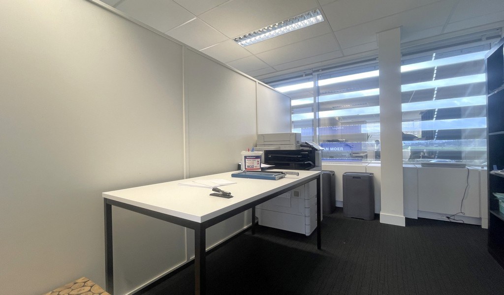 Kantoren te huur in West Port aan E34 in Zwijndrecht