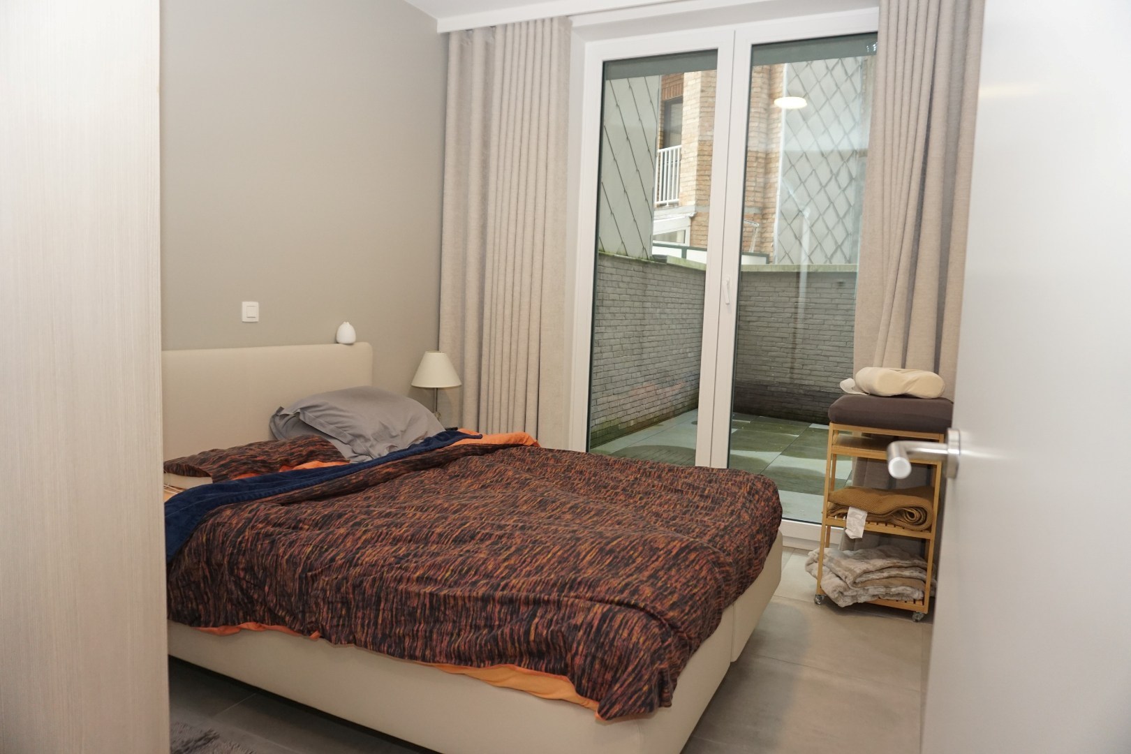 NIEUWBOUWAPPARTEMENT MET 2 SLAAPKAMERS EN TERRAS IN CENTRUM OOSTENDE 