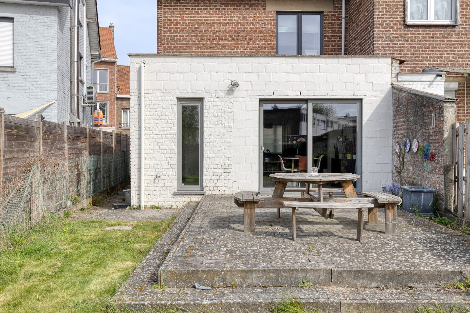 Gerenoveerde halfopen woning met 3 slaapkamers en tuin – 1651 LOT (BEERSEL) 