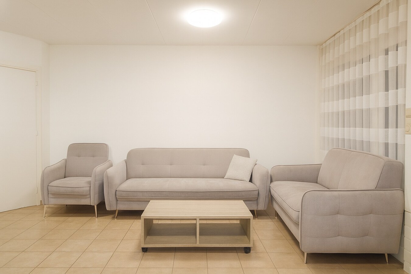 Uniek handelshuis met voormalig café en twee duplexappartementen te koop op toplocatie in het hart van Sint-Niklaas! 