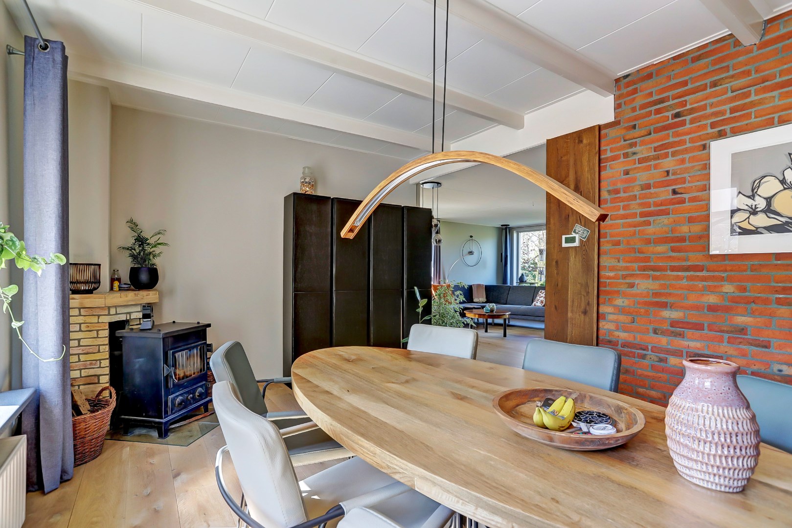 Eengezinswoning verkocht | onder voorbehoud in Oudebildtzijl