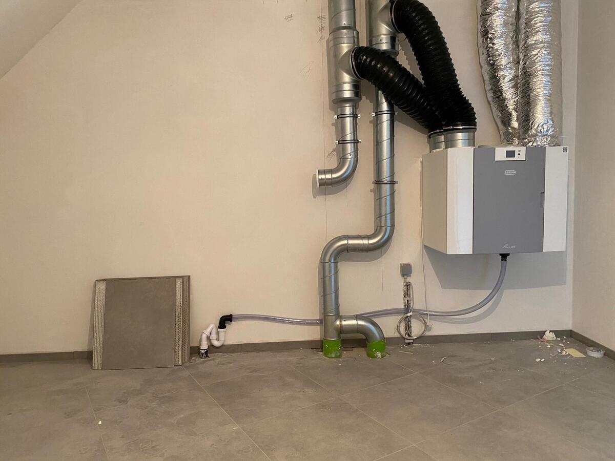 Woning met 4 slaapkamers en garage te Koekelare 