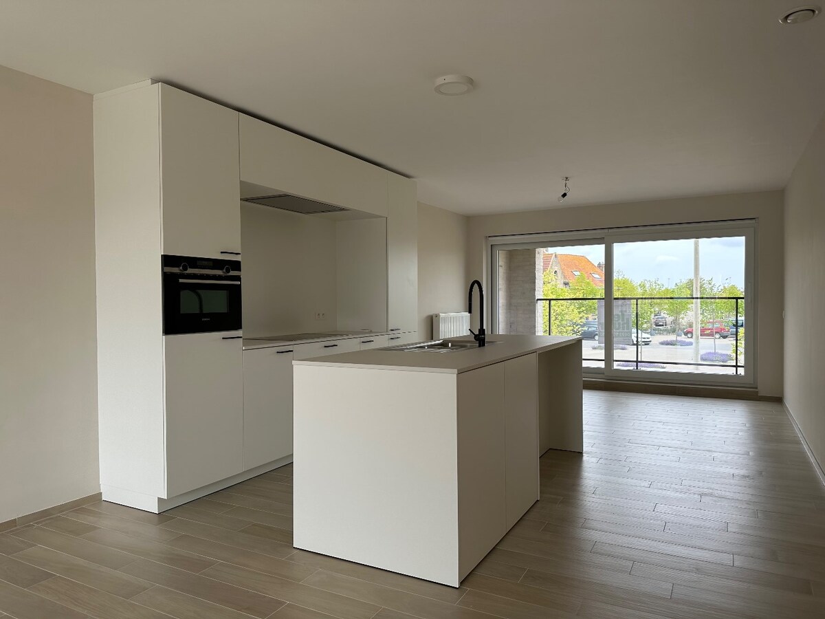 Nieuwbouwappartement met 2 slaapkamers en carport te Ramskappele Nieuwpoort 