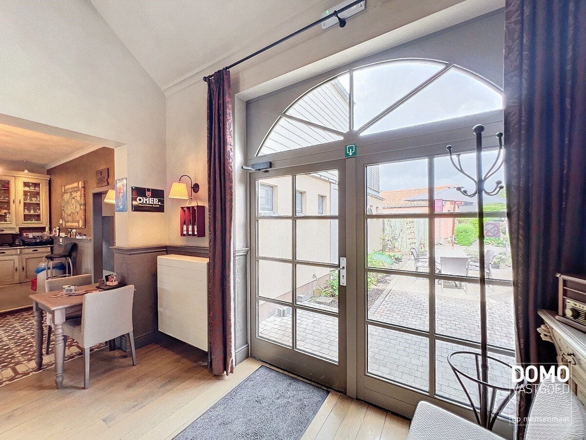 Multifunctioneel handelspand, gunstig gelegen met veel parkeergelegenheid en energielabel C 