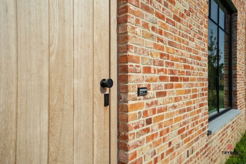 Uitstekend gelegen, halfopen nieuwbouwwoning op een boogscheut van het Centrum van Roeselare 