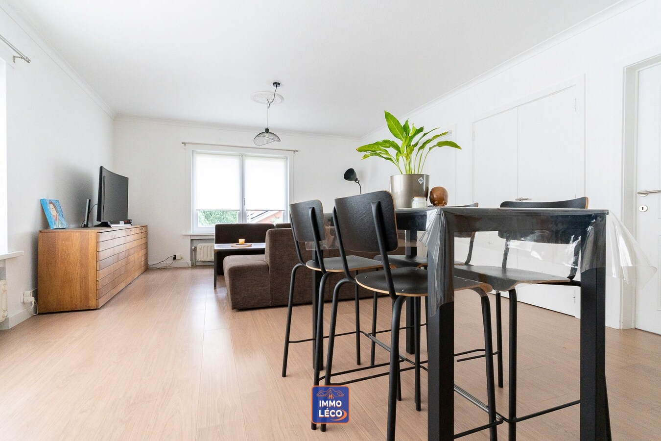 Appartement rénové avec garage et parking privé, dans un clos résidentiel à la Coquinie ! 