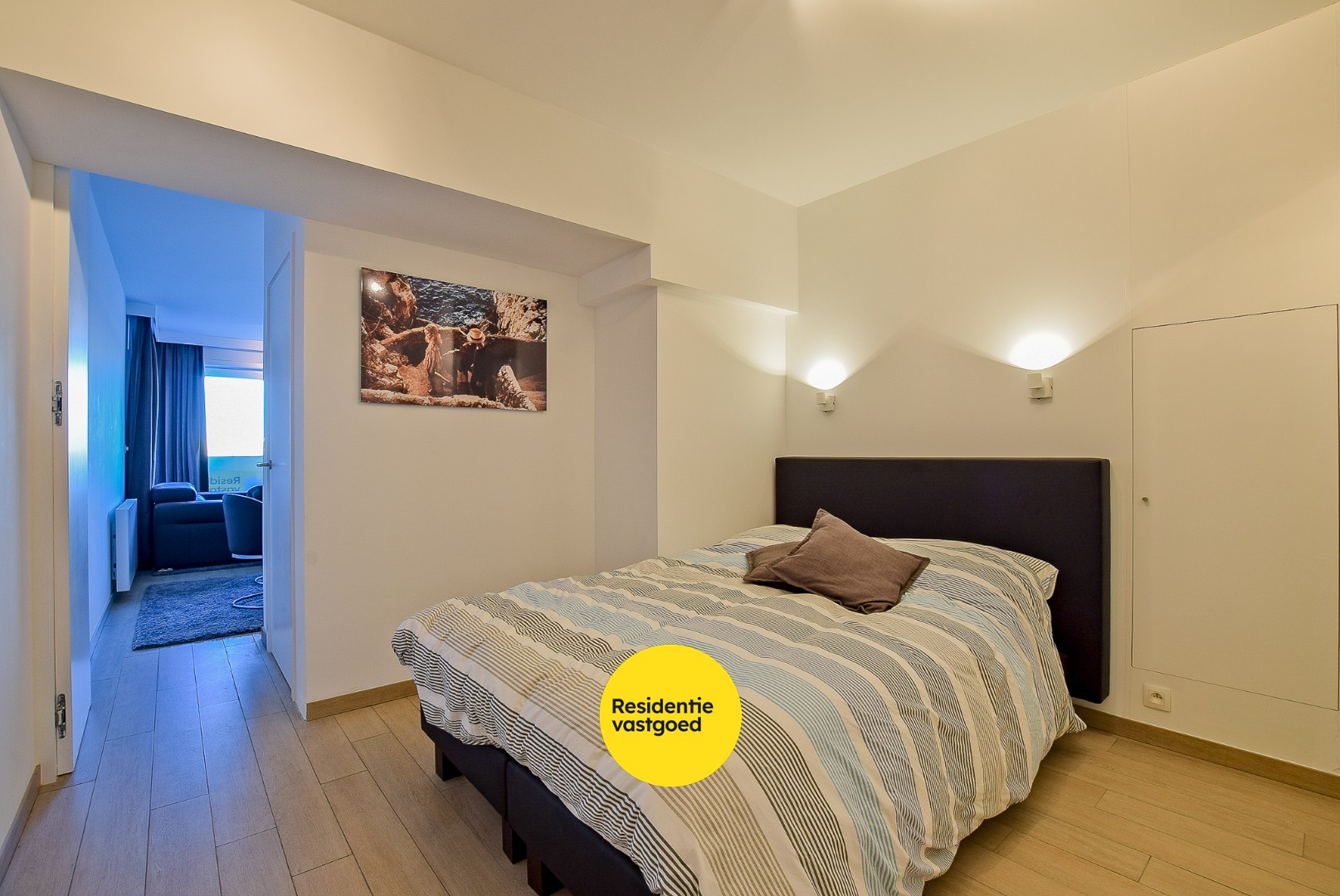 Prachtig afgewerkt appartement (45m²) met frontaal zeezicht op de zeedijk van Nieuwpoort! 