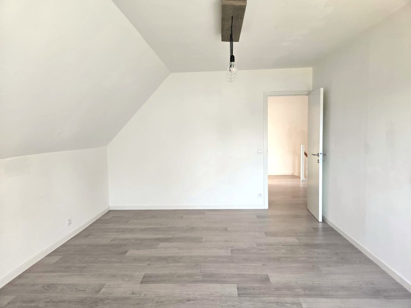 Energiezuinige halfopen woning met tuin en carport te Zulte 