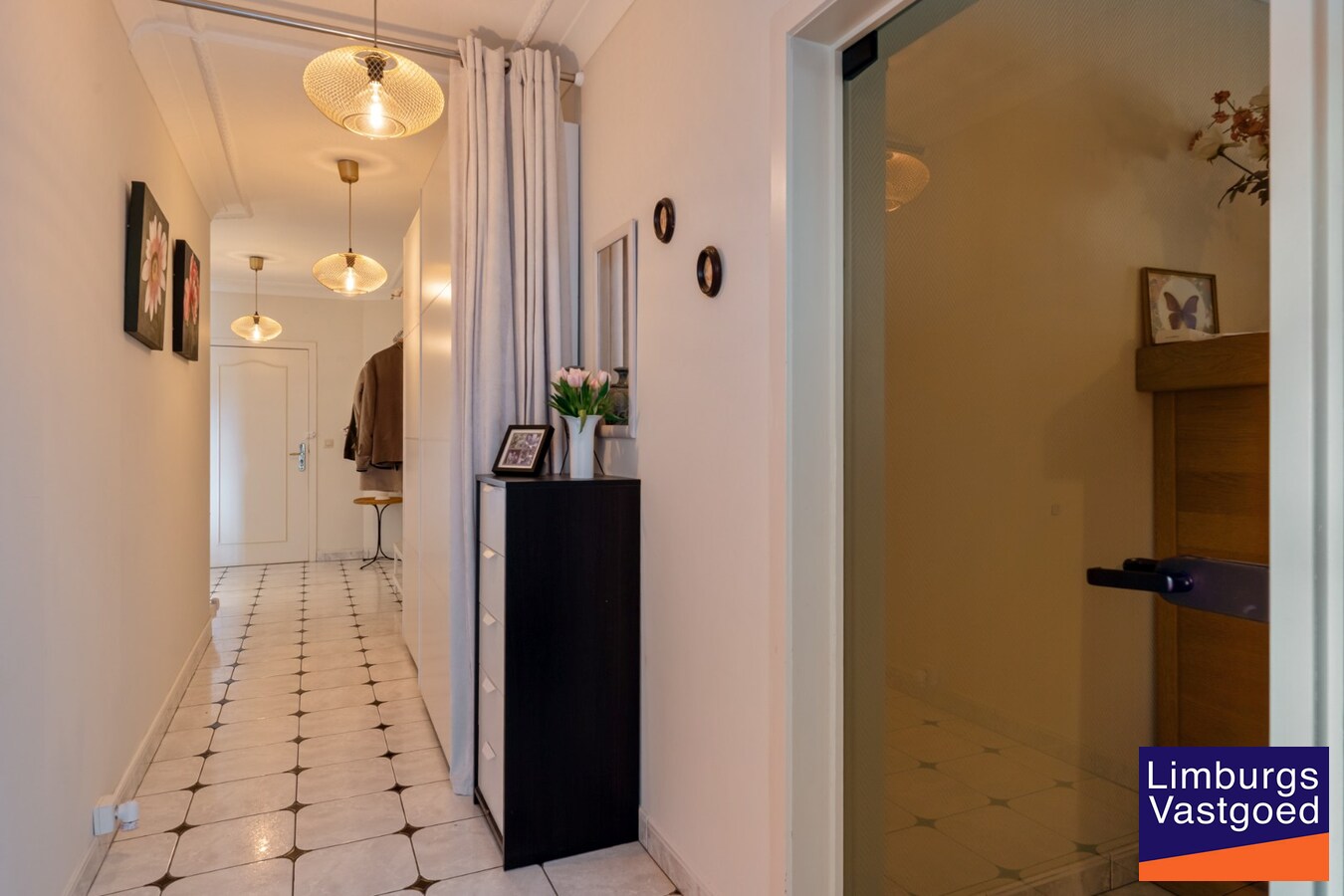 Ruim en centraal gelegen appartement, 2 slpk, met terras en garage 