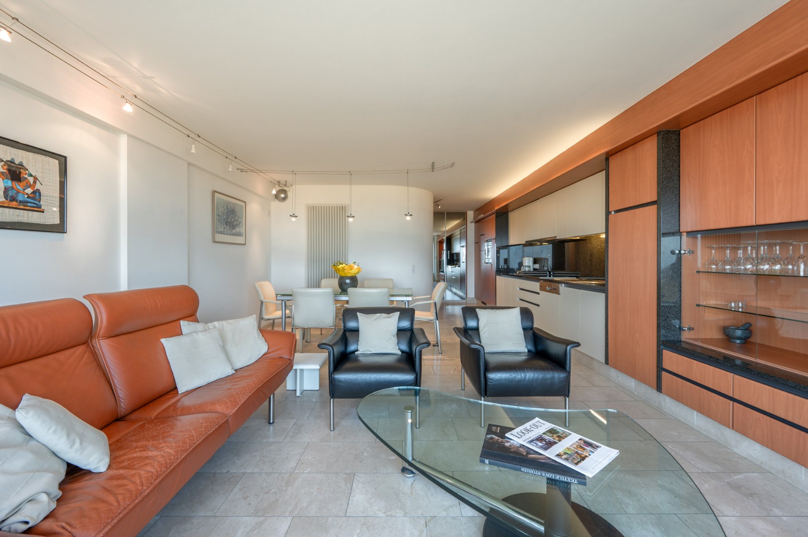 Ruim appartement met FRONTAAL ZEEZICHT 