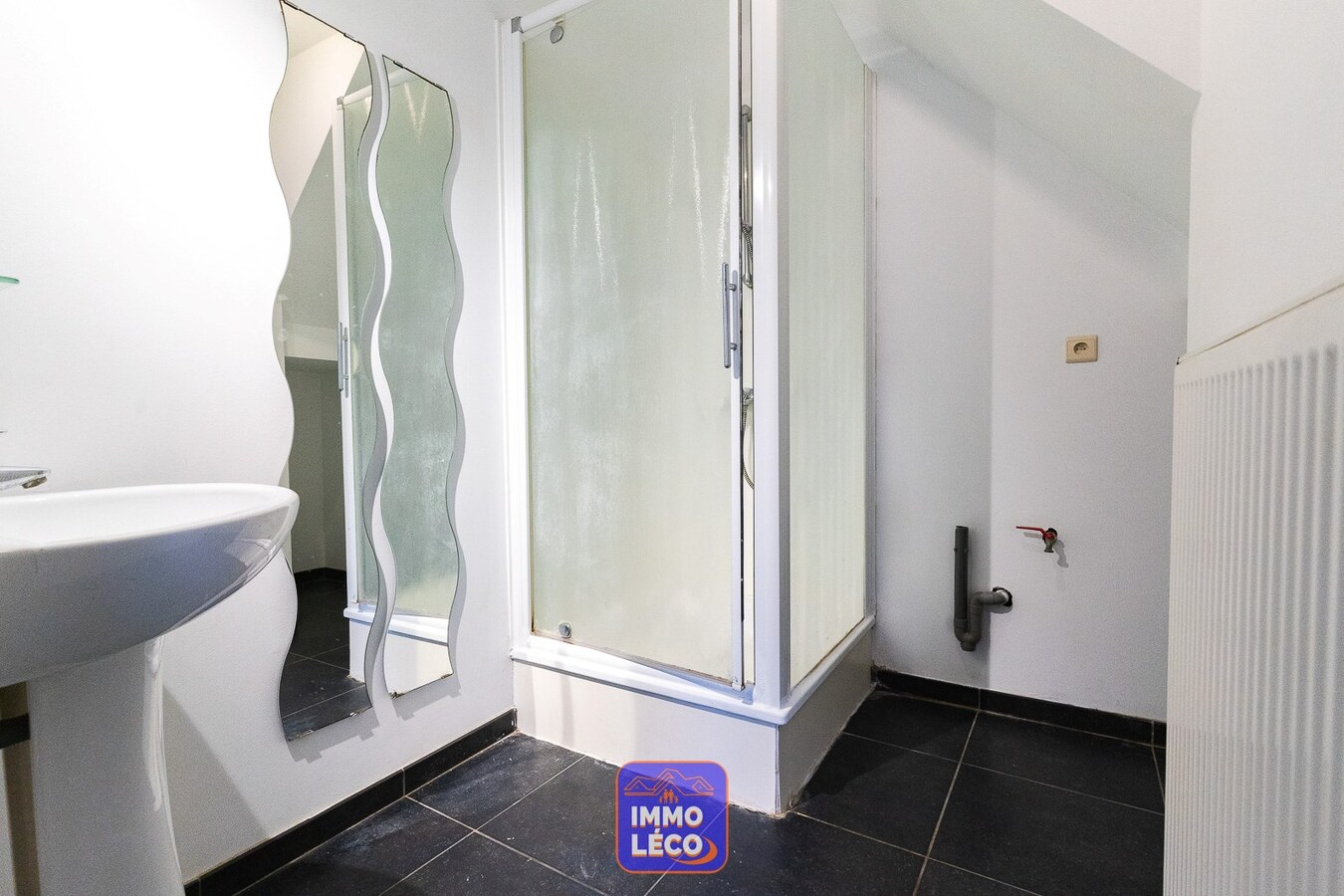 Immeuble composé de 5 appartements ! Rendement min 7,5% de rentabilité net ! 