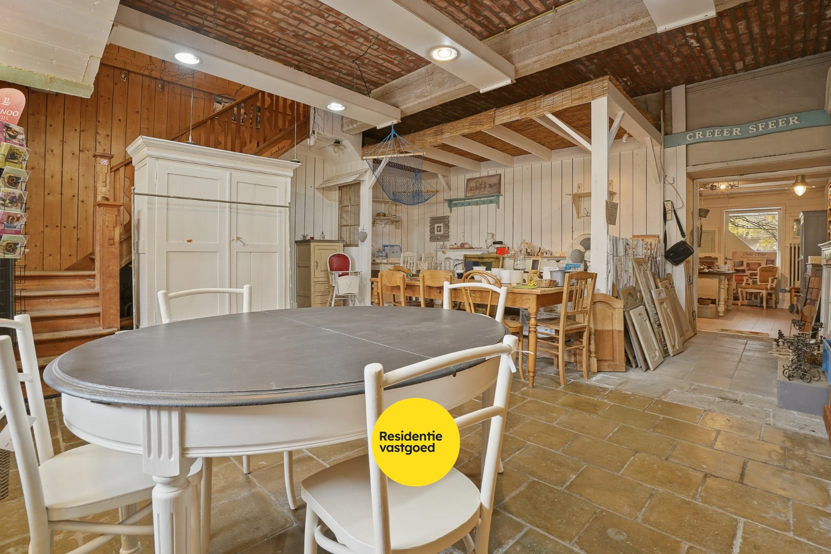 Unieke woning met polyvalente ruimte en zonnige tuin. 