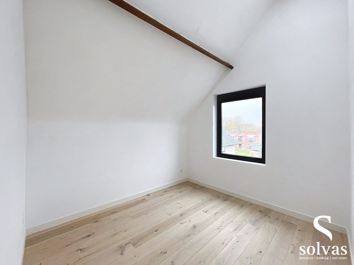 Top gerenoveerde woning met 3 slaapkamers, ruime tuin in prachtige natuur te Aalter EN uiterst energiezuinig. 