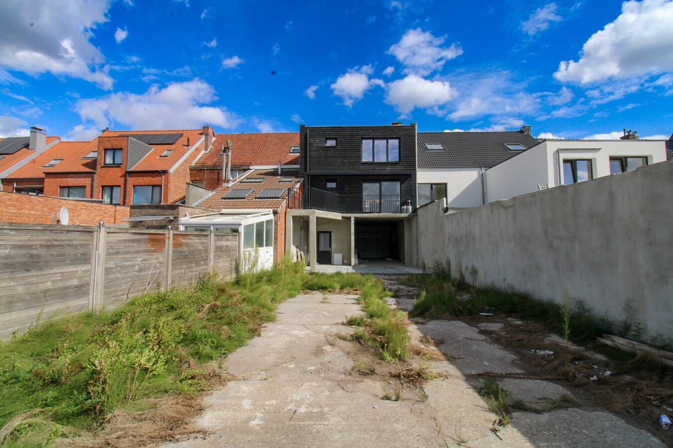 Exclusieve bel-etage in Sint-Niklaas te koop: stijlvol wonen met EPC B! 