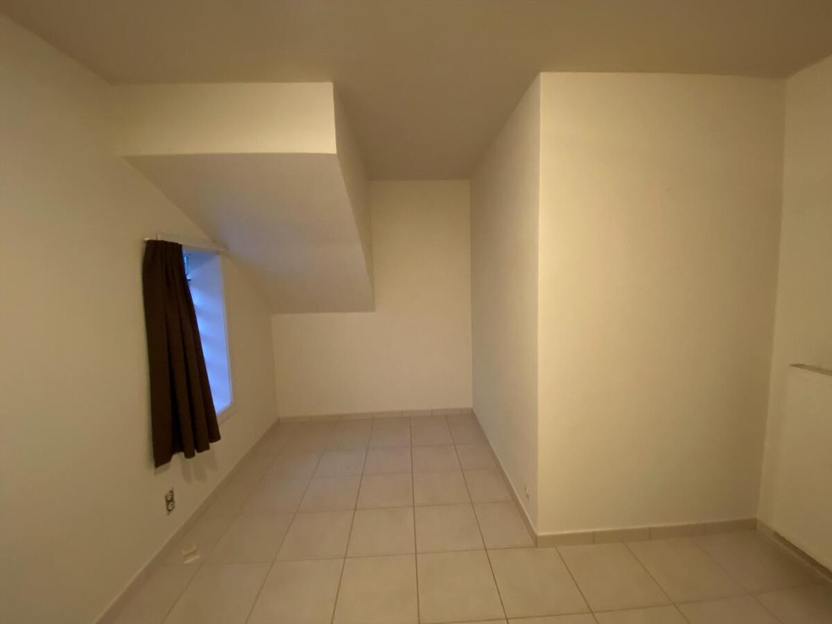 Verrassend ruime benedenwoning met tuin en garage 