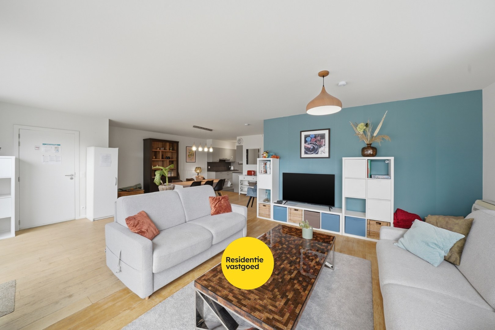 Instapklaar appartement met groot terras in Bredene - vlak bij de zee 