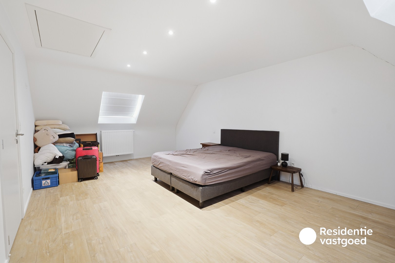 Woning met 3 slaapkamers en garage te huur te Westkerke 
