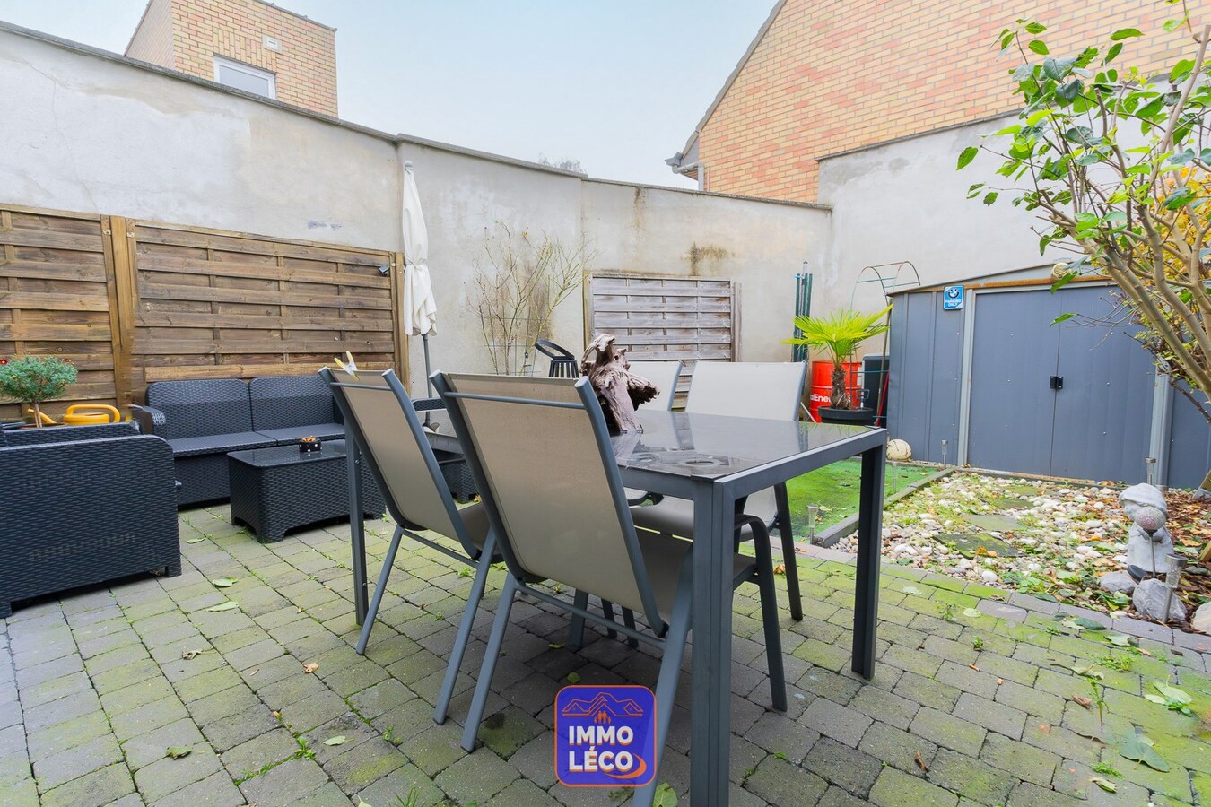 3 façades rénovée avec 4 chambres, grande terrasse sans vis-à-vis, proche du parc ! 