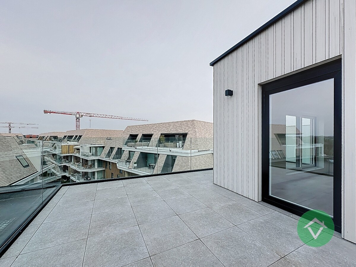 Topper aan de kust: duplex appartement met doorlopend zonneterras 